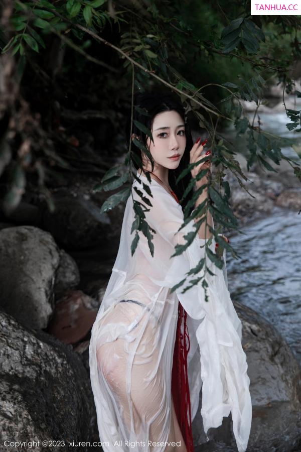   [XiuRen]高清写真图 2023.08.28 No.7295 严利娅Yuliya 妲己美臀第84张图片